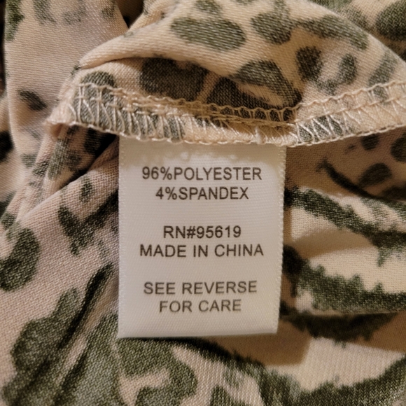 STUDIO by jpr Top - Picture 4 of 5